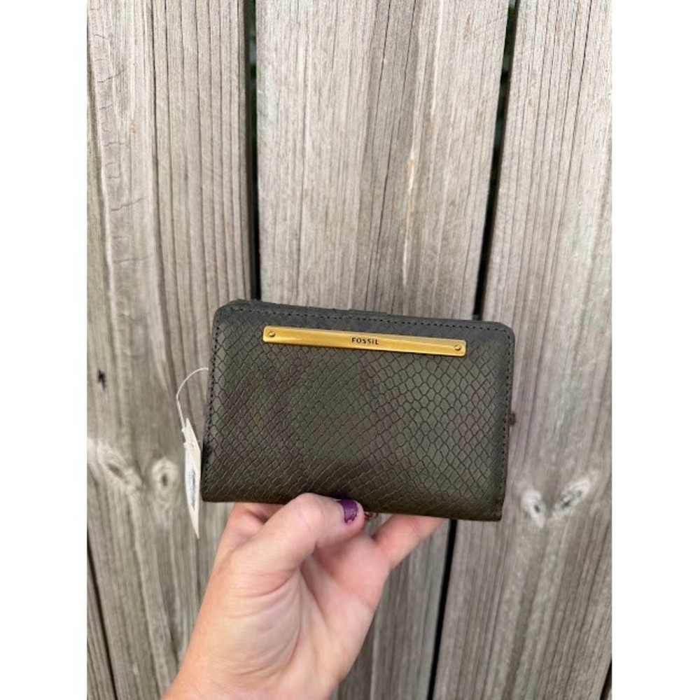 Snake Embossed Boho Fossil Logan Bifold Wallet OS Olive Green SL6407386